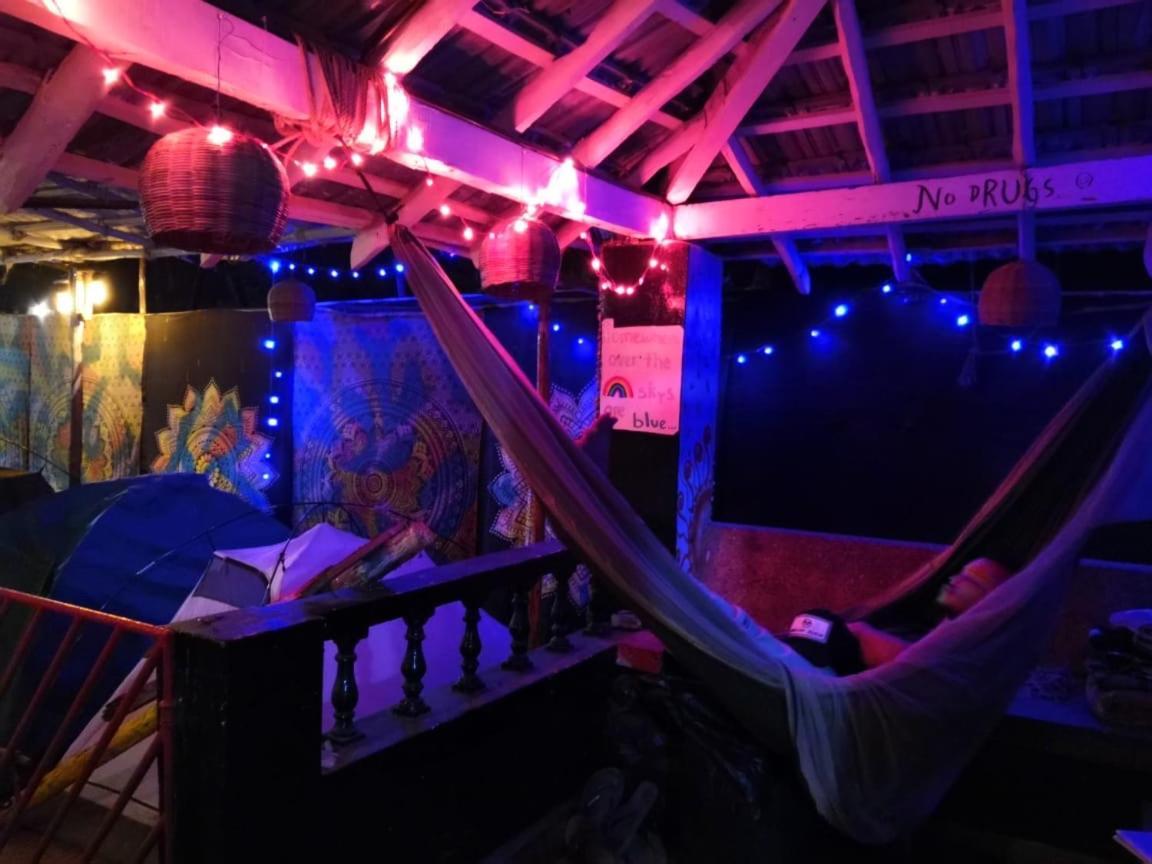 Hippie Hostel 안주나 외부 사진